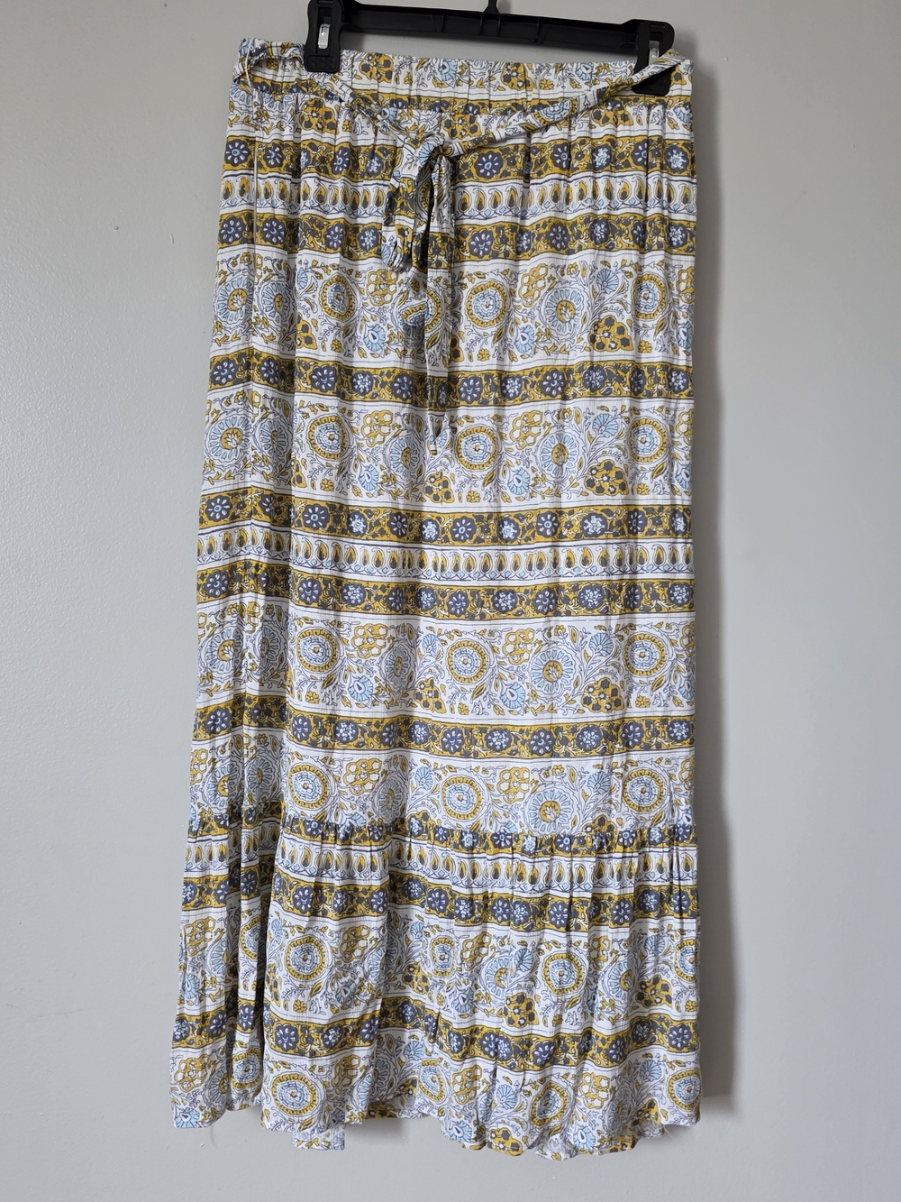 Lane Bryant Yellow and White Floral Boho Maxi Skirt 22/24 With Tie Front